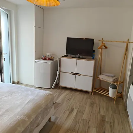 La Maison De L'impasse 3* Chasse-sur-Rhône